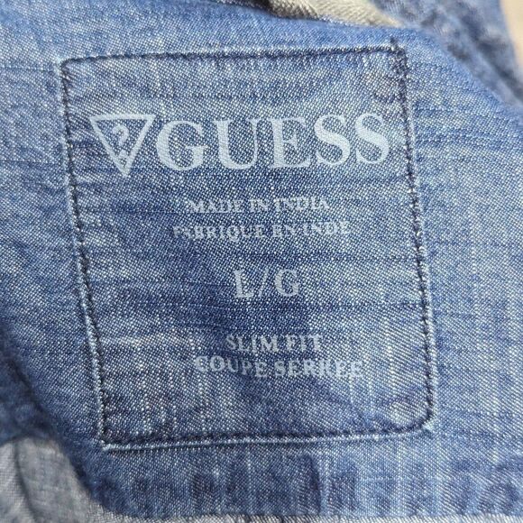 Guess Slim Fit Size Large Women's Chambray Medium-Wash Denim Button-Up Shirt - Picture 8 of 9